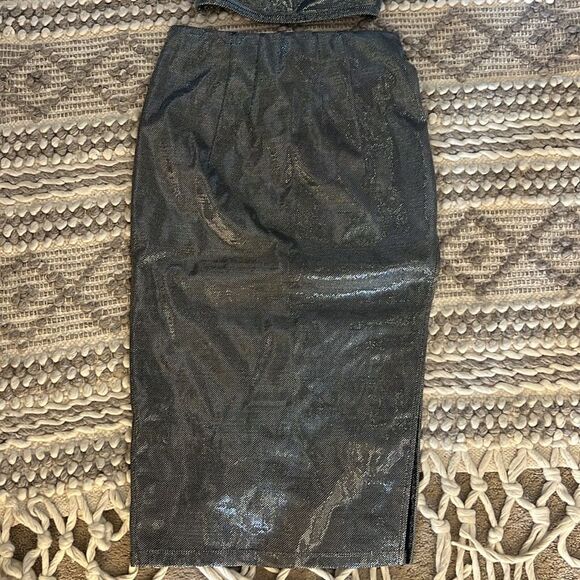 NWT ASOS DESIGN metallic silver midi skirt and crop top two-piece 4/6 - Picture 9 of 11